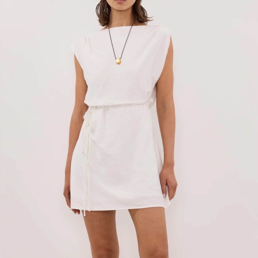 DISSH White Sleeveless Drawstring Mini Dress